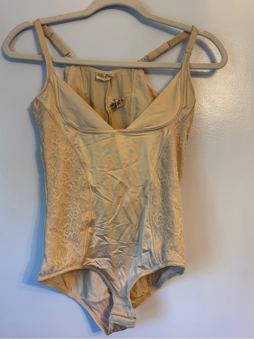 Beige Lace Shapeware & slip